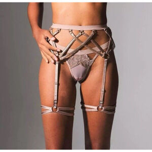 Thistle and Spire Sidney‎ Bronze Garter Belt Women X-Small Faux Leather NWT